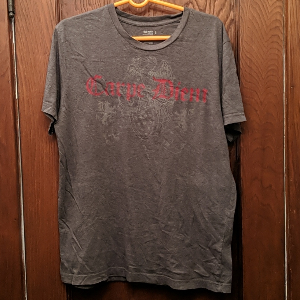 Large Men's Graphic T-shirts Old Navy